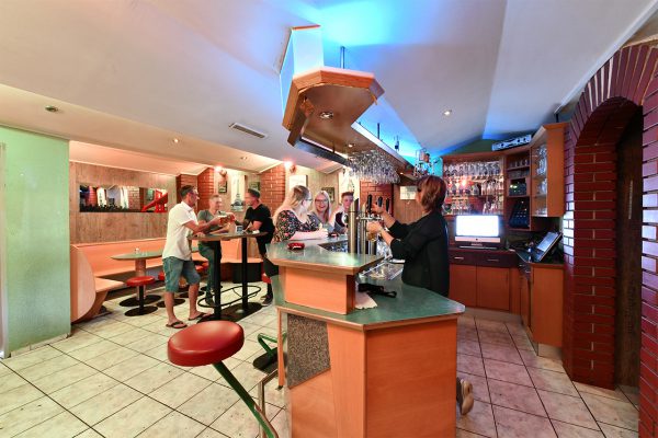 Cafe Bettina - S'Krügerl Cafe Bettina - S'Krügerl